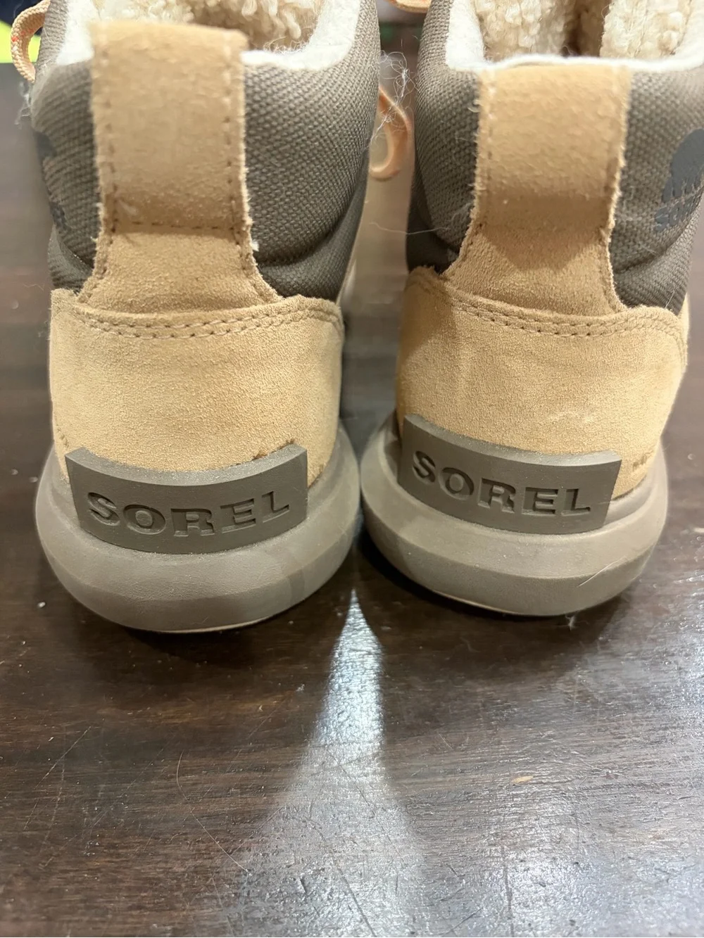 Sorel warm sherpa